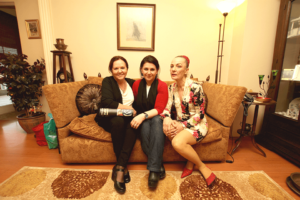 Kübra Ünlü – Nilüfer Aydan ve Fatma Karanfil Röportajı